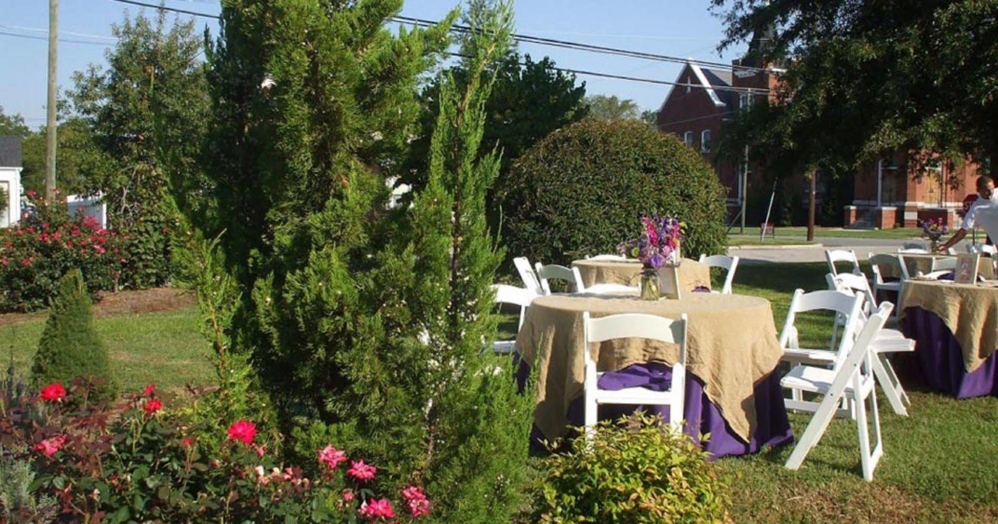 Simply Divine Hotel Dunn Eksteriør billede